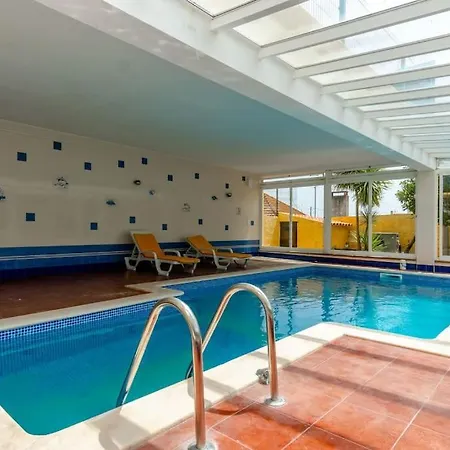 A Big Beautiful House Near Santa Cruz Apartment