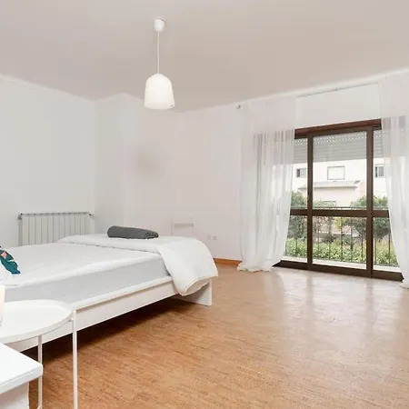 A Big Beautiful House Near Santa Cruz Apartment A dos Cunhados