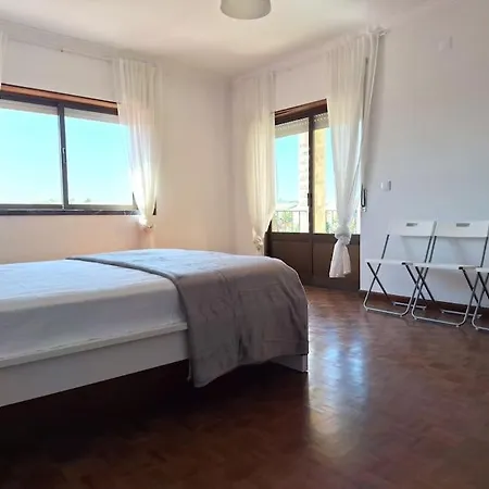 A Big Beautiful House Near Santa Cruz Apartment A dos Cunhados