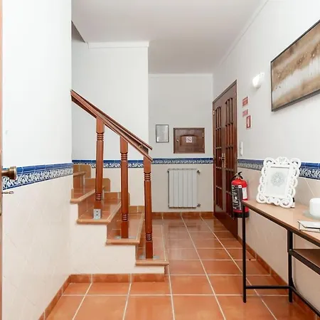 A Big Beautiful House Near Santa Cruz A dos Cunhados