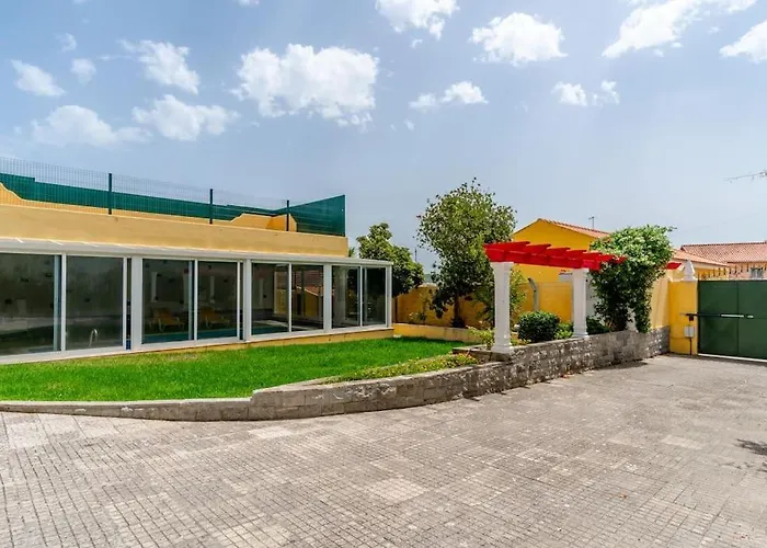 A Big Beautiful House Near Santa Cruz 阿多斯科姆哈多斯