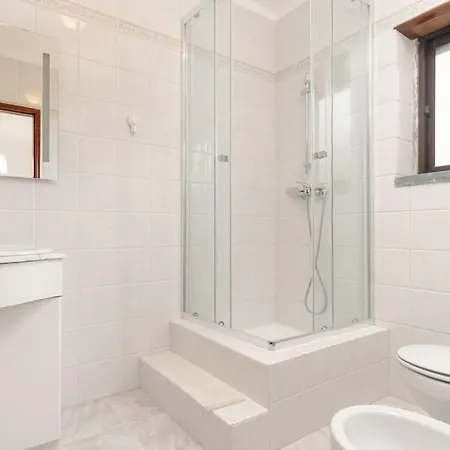 A Big Beautiful House Near Santa Cruz * A dos Cunhados