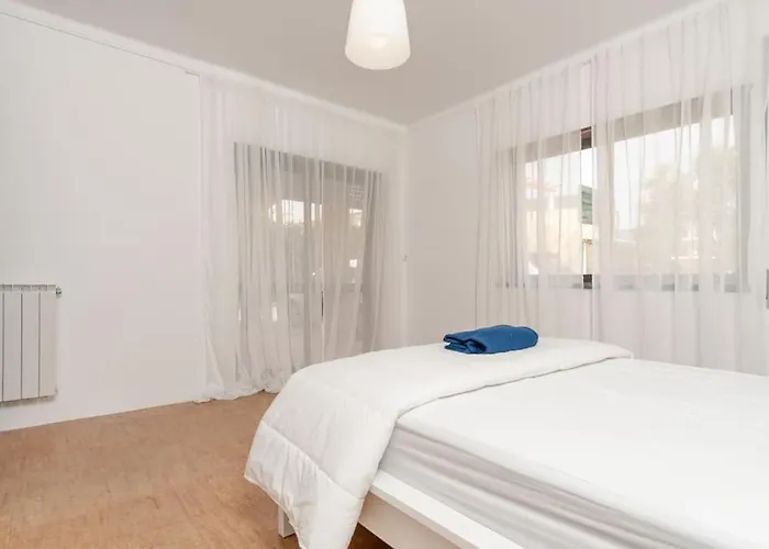 A Big Beautiful House Near Santa Cruz דירה