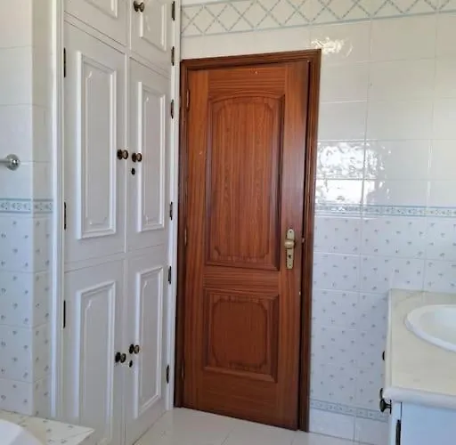 A Big Beautiful House Near Santa Cruz * אה דוס קונהאדוס