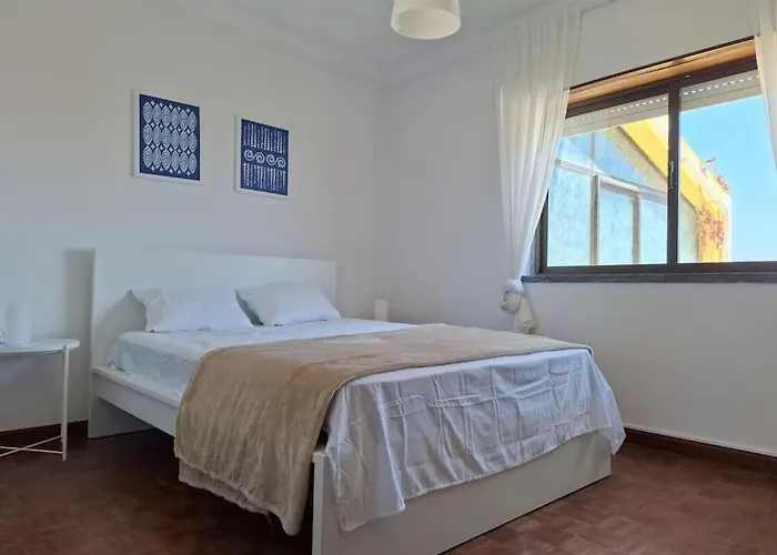 A Big Beautiful House Near Santa Cruz דירה אה דוס קונהאדוס