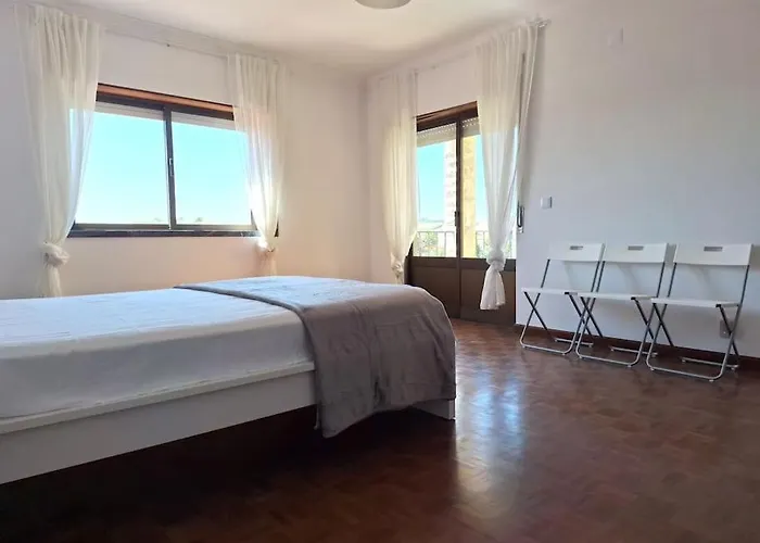 A Big Beautiful House Near Santa Cruz דירה אה דוס קונהאדוס