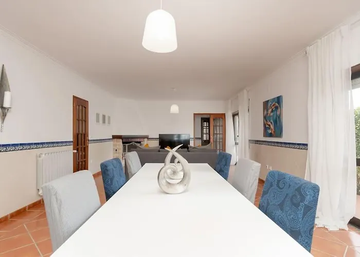 דירה A Big Beautiful House Near Santa Cruz