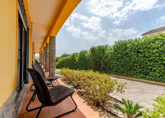 A Big Beautiful House Near Santa Cruz דירה אה דוס קונהאדוס