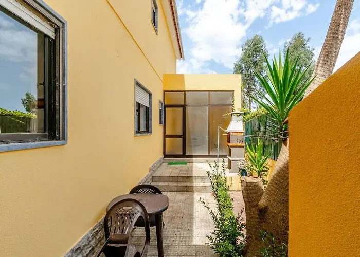 דירה A Big Beautiful House Near Santa Cruz *